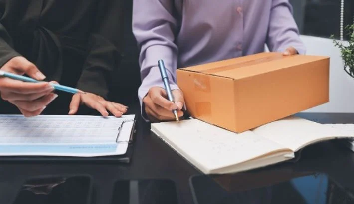What Is a Packing List for Shipping and How to Prepare One?